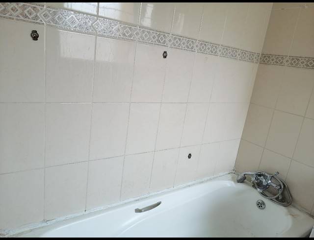 2 bed property for sale in RIDGEWAY